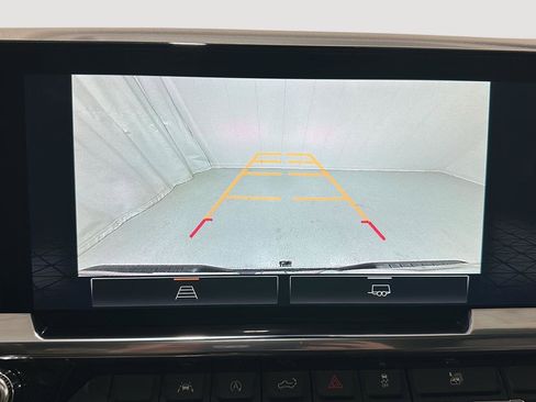 Used 2024 GMC Sierra 1500 SLT w/ SLT Premium Package image 15