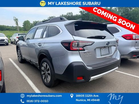 Used 2025 Subaru Outback Limited XT w/ Popular Package #2 AWD/4WD image 4