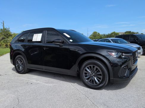 Used 2025 MAZDA CX-70 3.3 Turbo w/ Preferred Package AWD/4WD image 2
