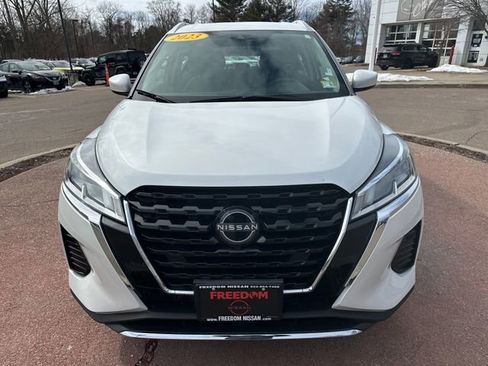 Used 2023 Nissan Kicks SV image 8