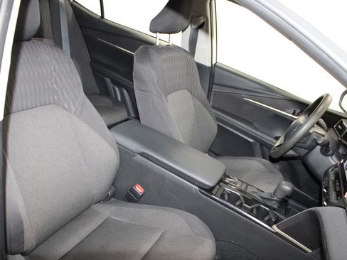 Used 2025 Toyota Camry LE FWD image 22