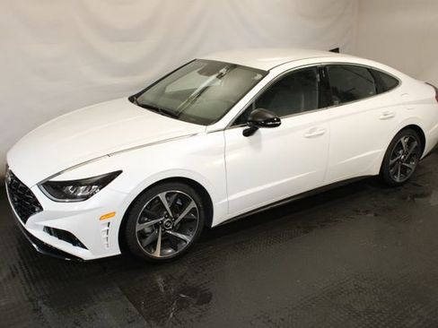 Used 2021 Hyundai Sonata SEL Plus FWD image 2