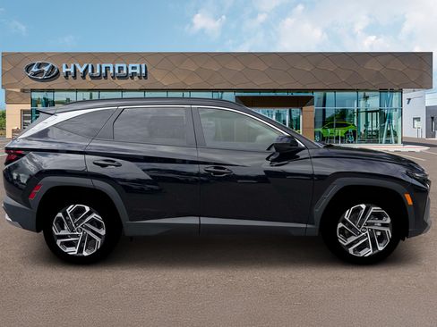 New 2026 Hyundai Tucson SEL Plus w/ Tow & Go Package FWD image 9
