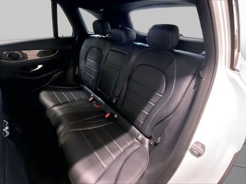 Used 2019 Mercedes-Benz GLC 300 4MATIC image 20