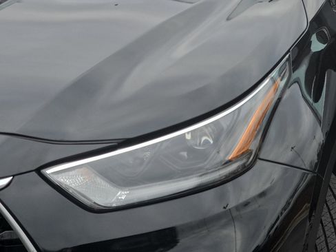 Used 2021 Toyota Highlander L image 27
