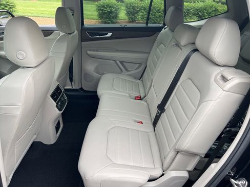 New 2026 Volkswagen Atlas SEL AWD/4WD image 24