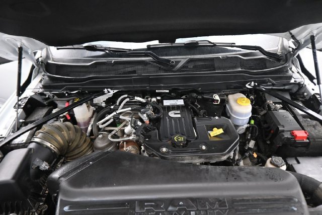 Used 2025 RAM 2500 Laramie AWD/4WD image 28