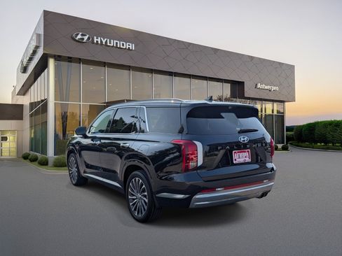 Used 2025 Hyundai Palisade Calligraphy AWD/4WD image 5