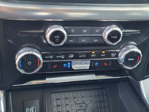 Certified 2023 Ford F150 Lariat w/ Equipment Group 502A High image 23