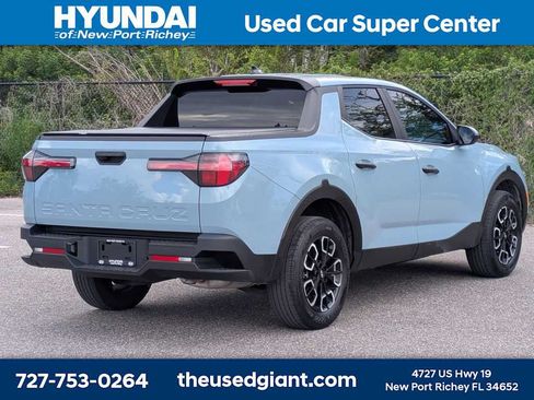 Used 2024 Hyundai Santa Cruz SEL FWD image 5