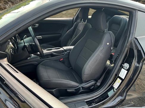 Used 2016 Ford Mustang Coupe image 20