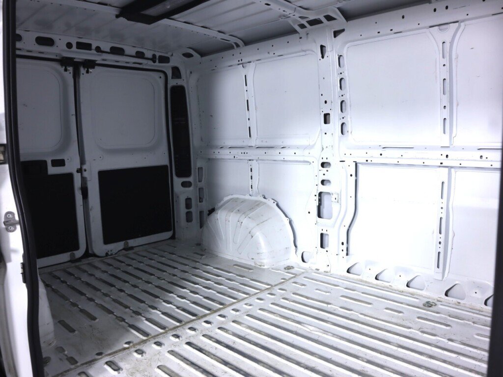 Used 2025 RAM ProMaster 2500 w/ Convenience Group FWD image 31