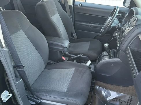 Used 2016 Jeep Patriot Latitude image 23