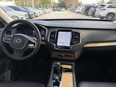 Certified 2023 Volvo XC90 B6 Plus w/ Protection Package Premier image 30