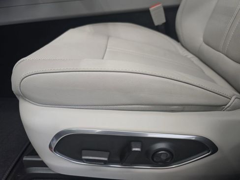 New 2026 Jeep Grand Wagoneer Limited image 30