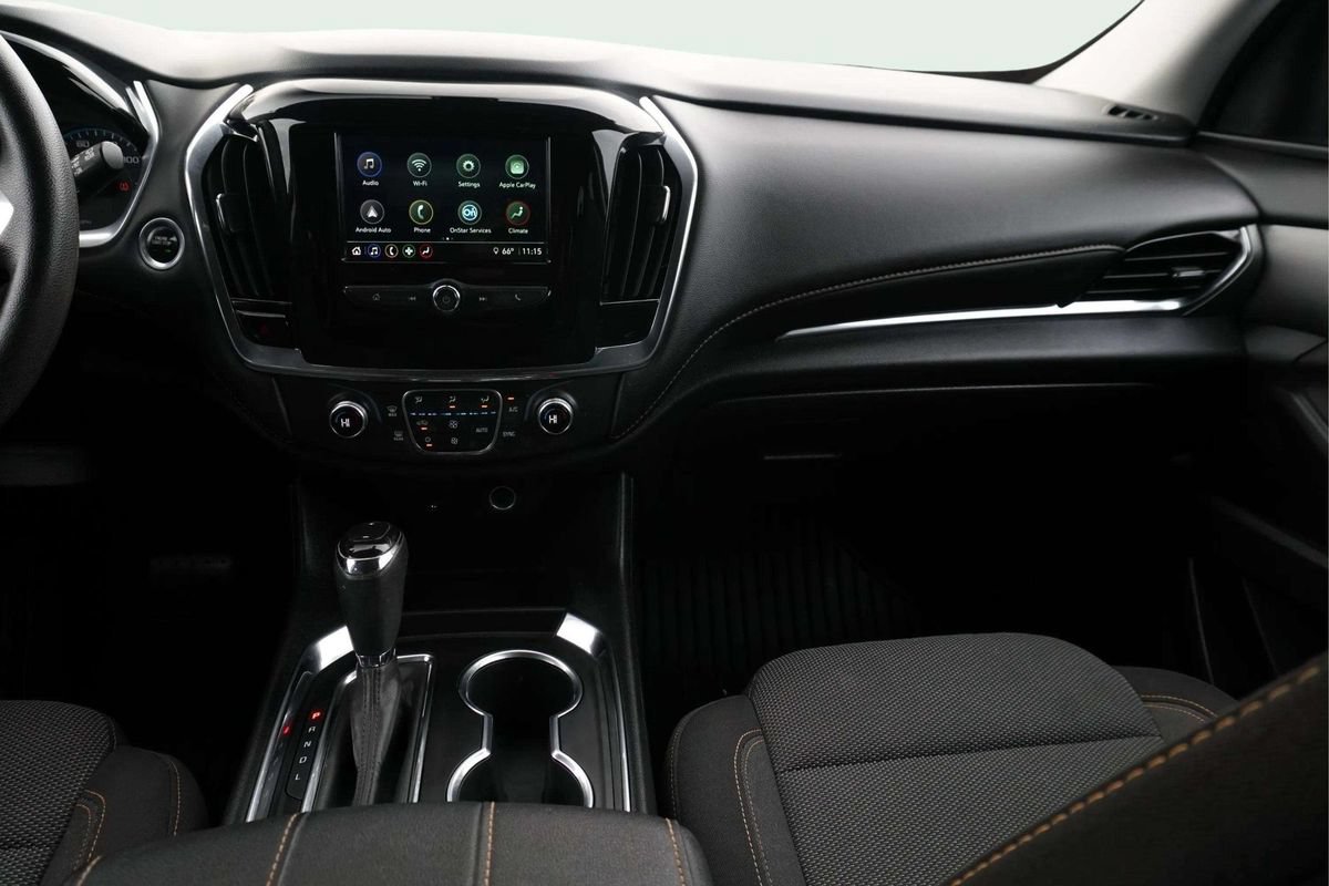 Used 2020 Chevrolet Traverse LS FWD image 24