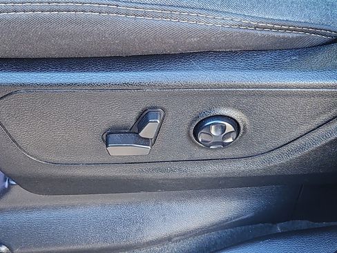 Used 2021 RAM 1500 Big Horn image 14