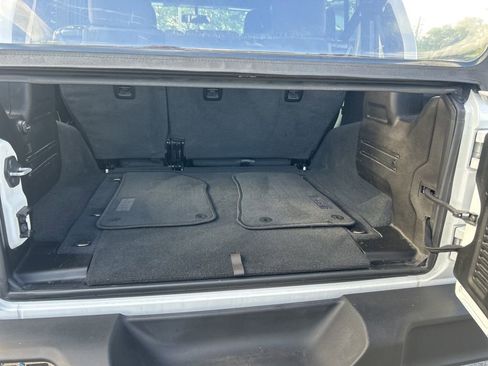 Used 2022 Jeep Wrangler Unlimited Sport image 29