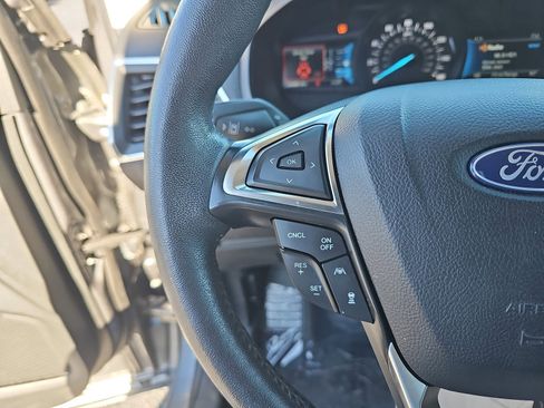 Used 2022 Ford Edge Titanium w/ Equipment Group 301A image 17