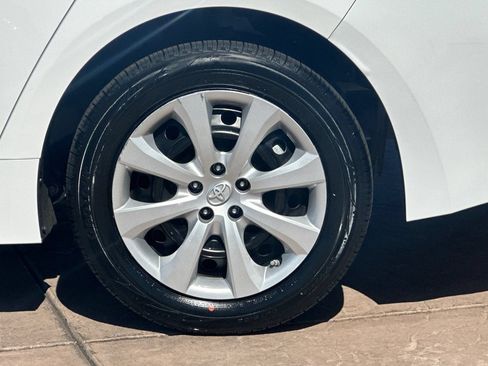 Certified 2023 Toyota Corolla LE FWD image 31