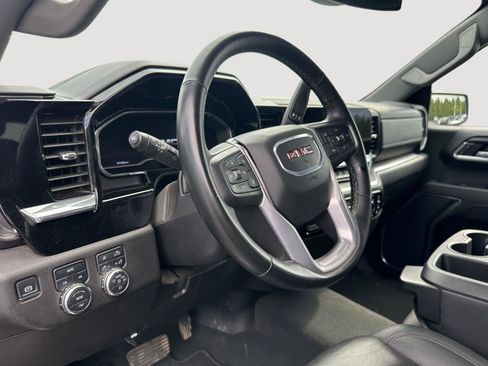 Used 2025 GMC Sierra 1500 SLT AWD/4WD image 11