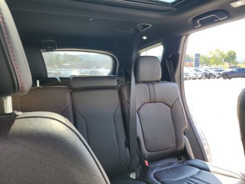 Used 2025 Honda Pilot Black Edition image 47