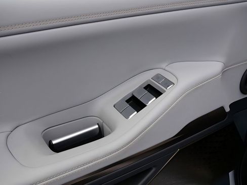 Certified 2025 Lincoln Navigator L Black Label w/ Black Label Special Edition image 18