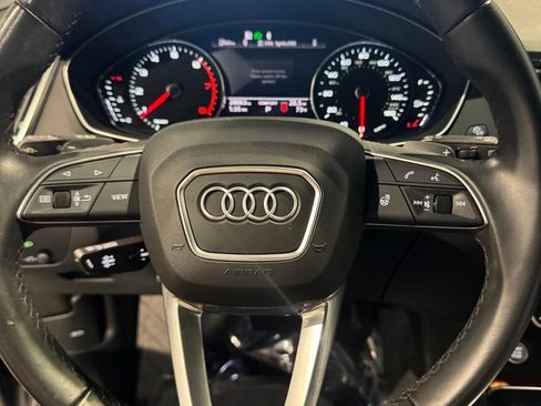 Used 2023 Audi Q5 2.0T Premium w/ Convenience Package AWD/4WD image 19