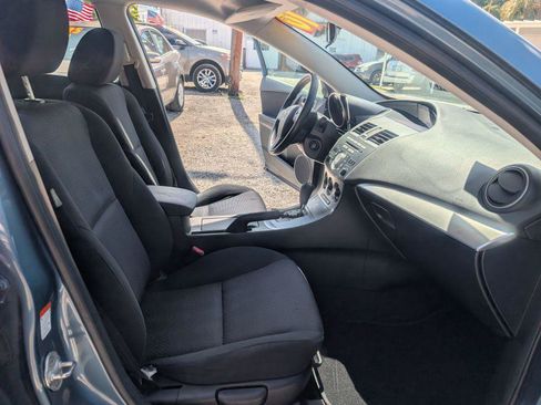 Used 2010 MAZDA MAZDA3 i Touring FWD image 13