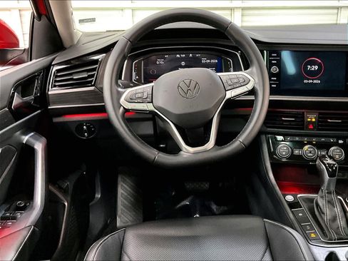 Used 2023 Volkswagen Jetta SEL image 7