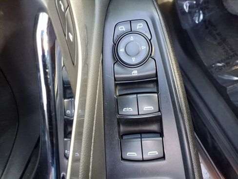 Certified 2023 Chevrolet Traverse LT image 16