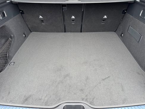 New 2025 Mercedes-Benz GLC 300 4MATIC image 16