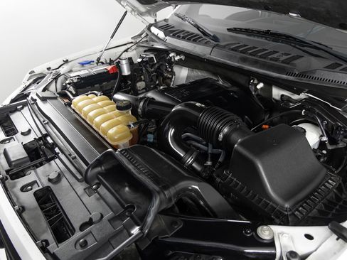 Used 2015 Ford F150 XLT w/ Equipment Group 302A Luxury image 41