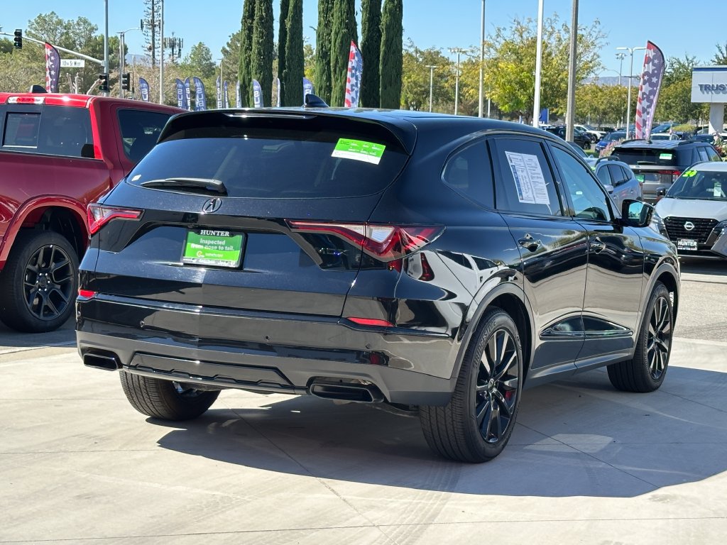 Used 2025 Acura MDX w/ Technology Package FWD image 9