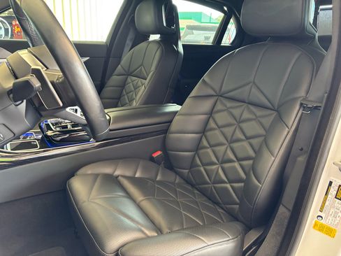 Used 2023 BMW 740i image 15