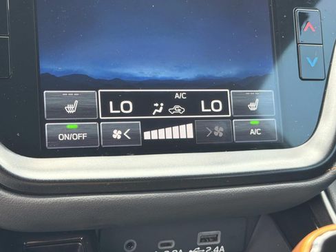 Used 2025 Subaru Outback Wilderness AWD/4WD image 35