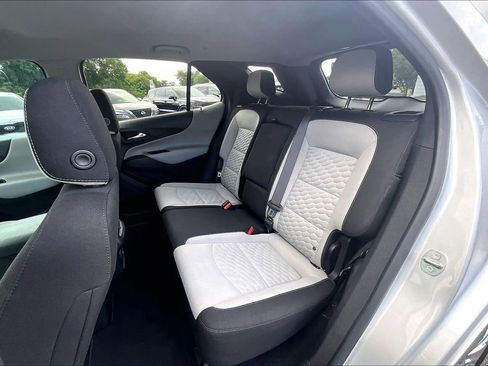 Used 2021 Chevrolet Equinox LT FWD image 27