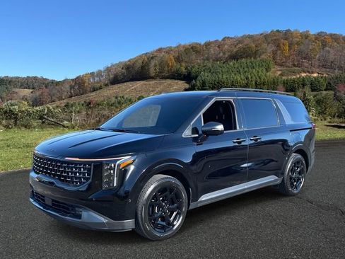 Used 2026 Kia Carnival SX Prestige image 3