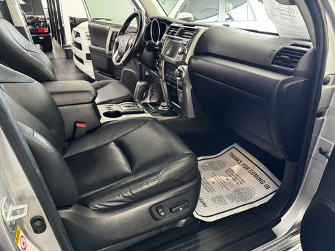 Used 2012 Toyota 4Runner Limited AWD/4WD image 12