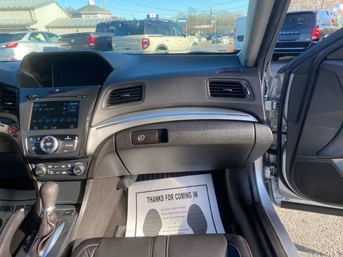 Used 2019 Acura ILX w/ Technology Package image 29