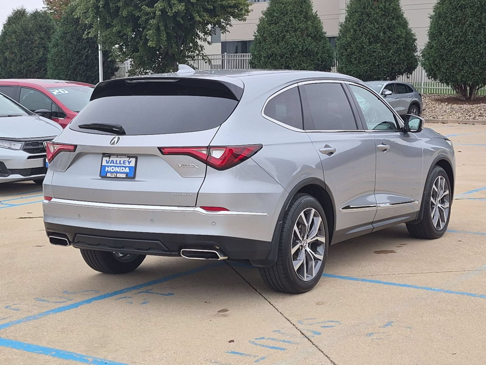 Used 2024 Acura MDX w/ Technology Package AWD/4WD image 6