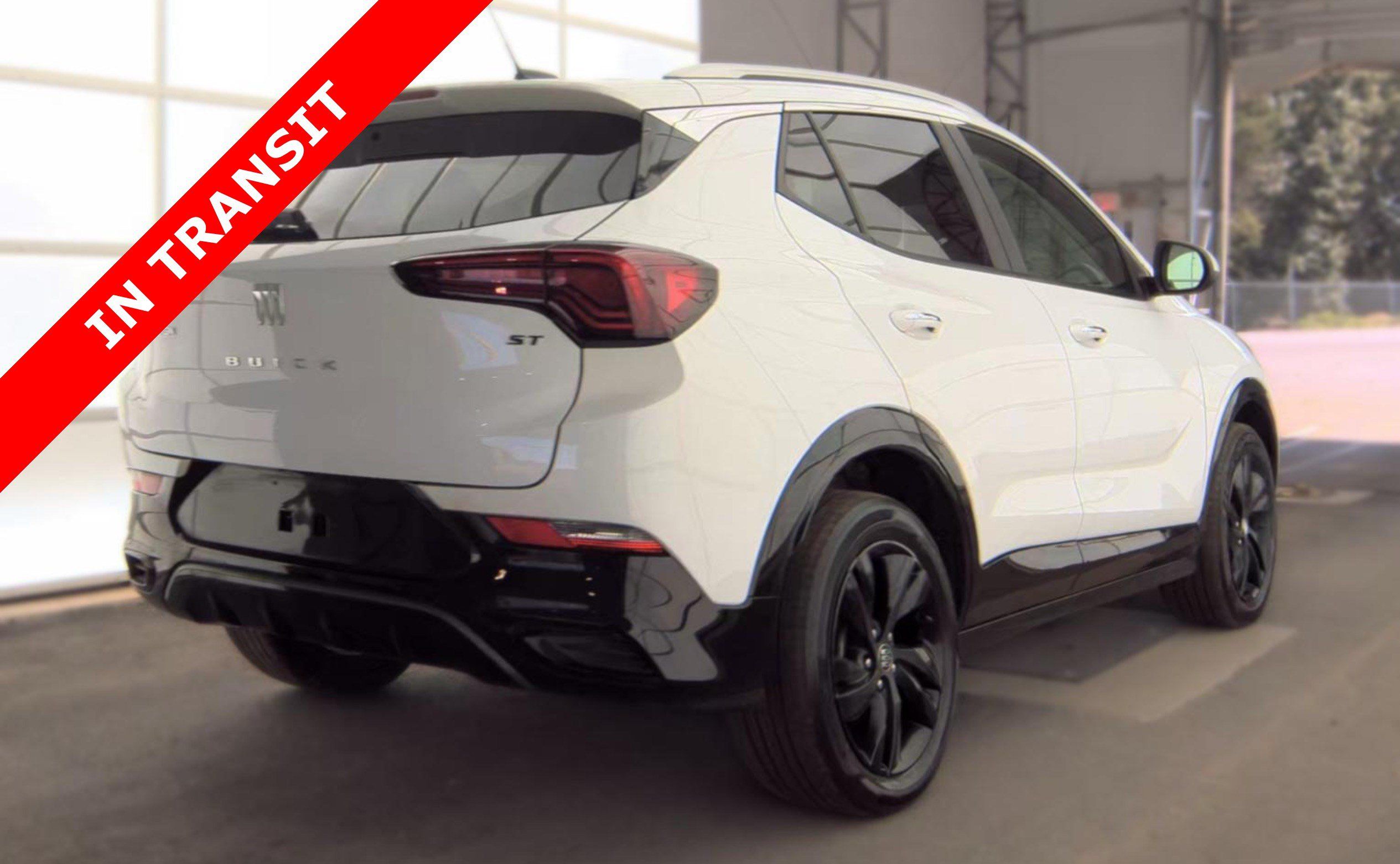 Used 2024 Buick Encore GX Sport Touring AWD/4WD image 5