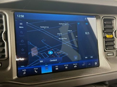 Used 2024 Ford Bronco Badlands image 13