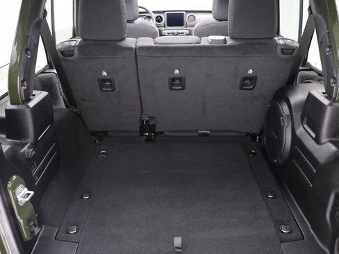 Used 2022 Jeep Wrangler Unlimited Sport w/ Sun And Sound Package AWD/4WD image 26