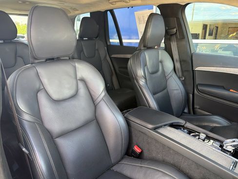 Used 2023 Volvo XC90 B6 Ultimate w/ Lounge Package AWD/4WD image 26