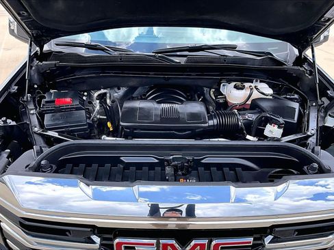 Used 2026 GMC Sierra 1500 SLT RWD image 32