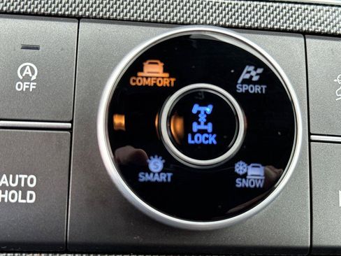 Used 2023 Hyundai Santa Fe SEL image 21