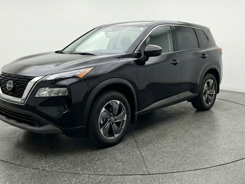 Used 2025 Nissan Rogue SV FWD image 3