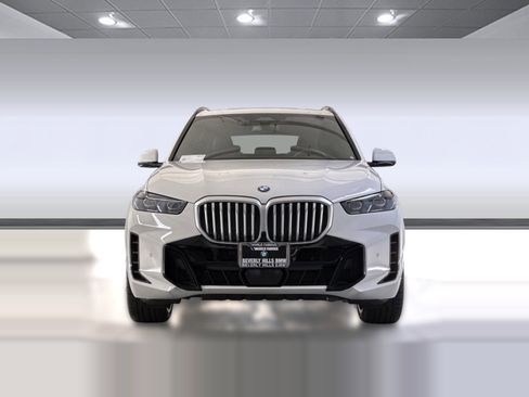Used 2026 BMW X5 sDrive40i w/ M Sport Package RWD image 5