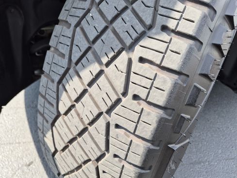 Used 2024 Tesla Cybertruck Cyberbeast AWD/4WD image 12